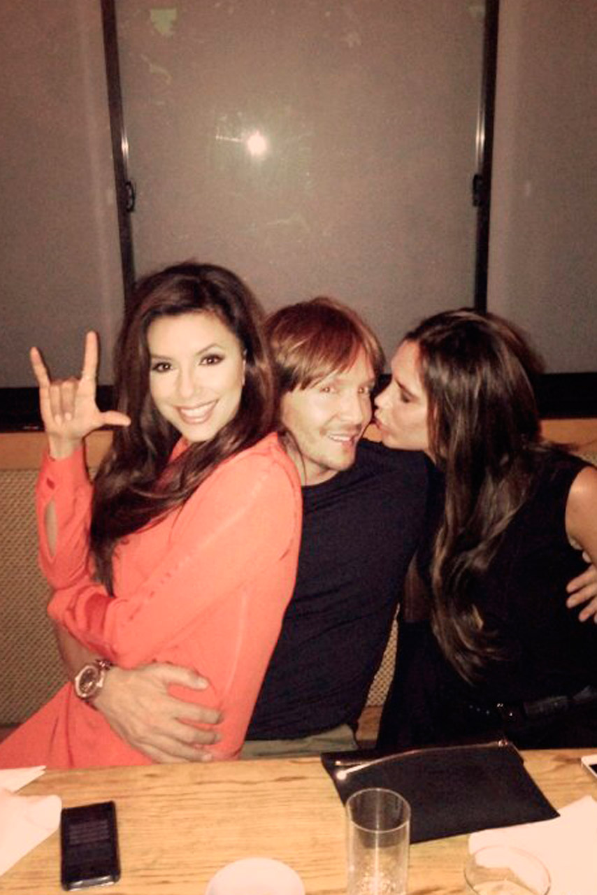 Victoria Beckham and Eva Longoria dine out in LA Victoria Beckham and Eva Longoria dine out in LA