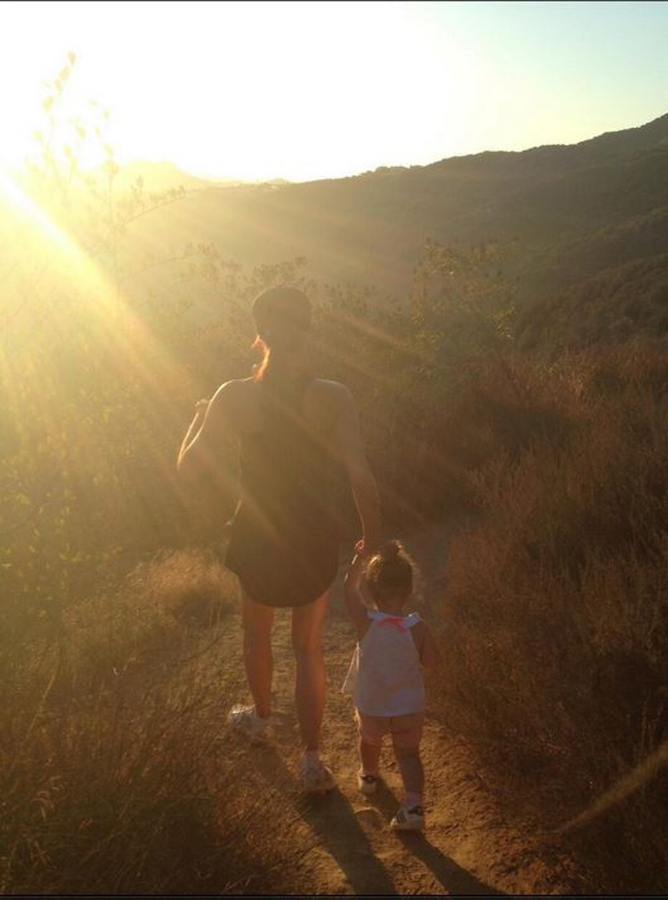 Victoria Beckham - Harper Beckham - Twitpics -   Marie Claire - Marie Claire UK 