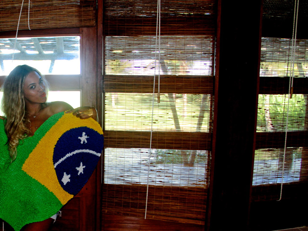 Beyonce on holiday in Brazil - Beyonce's personal photo album Beyonce on holiday in Brazil - Beyonce's personal photo album