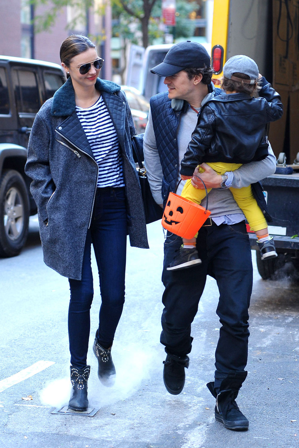 Miranda Kerr and Orlando Bloom put on a united front after confirming their split Miranda Kerr and Orlando Bloom put on a united front after confirming their split