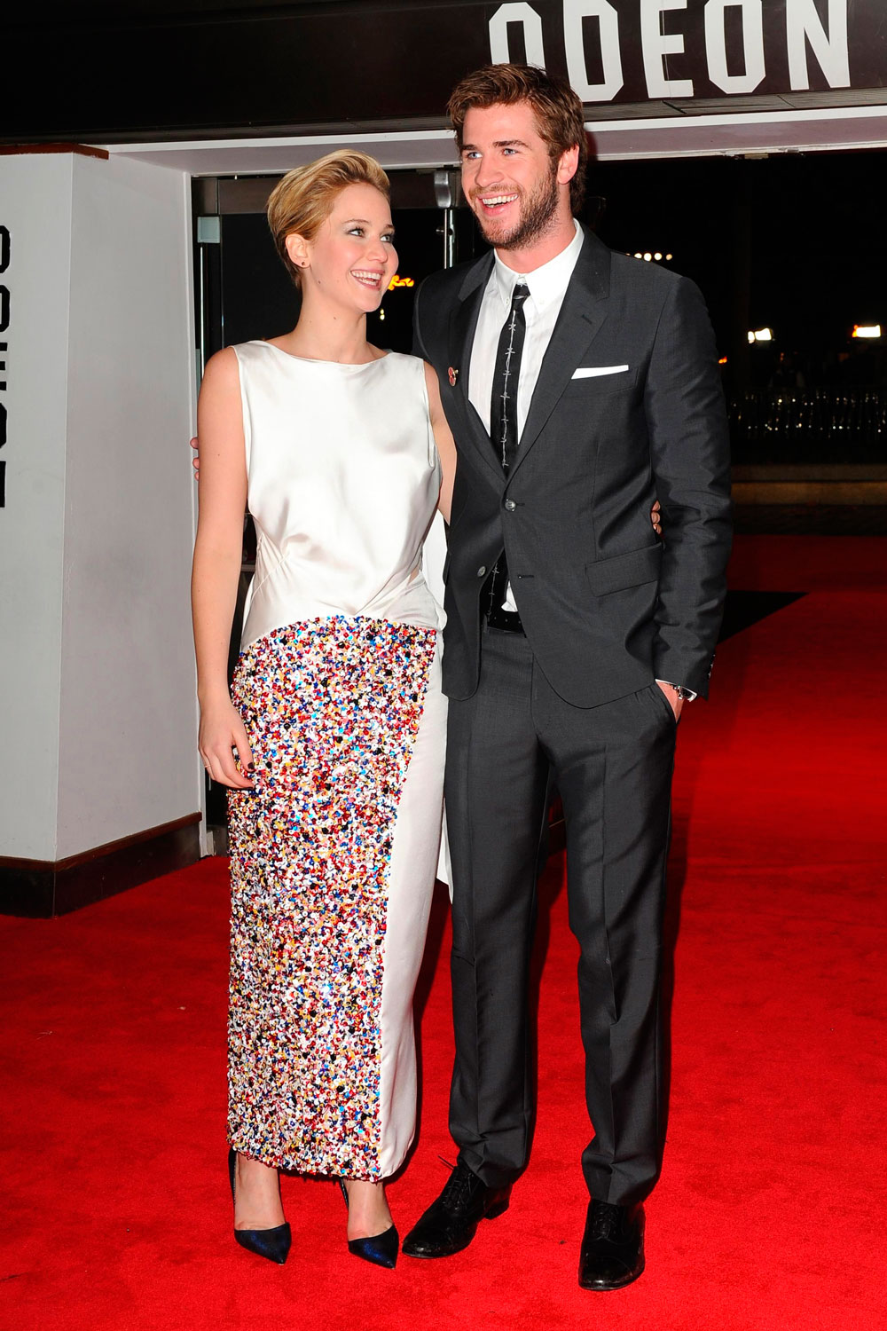 Liam Hemsworth praises Jennifer Lawrence on the red carpet Liam Hemsworth praises Jennifer Lawrence on the red carpet