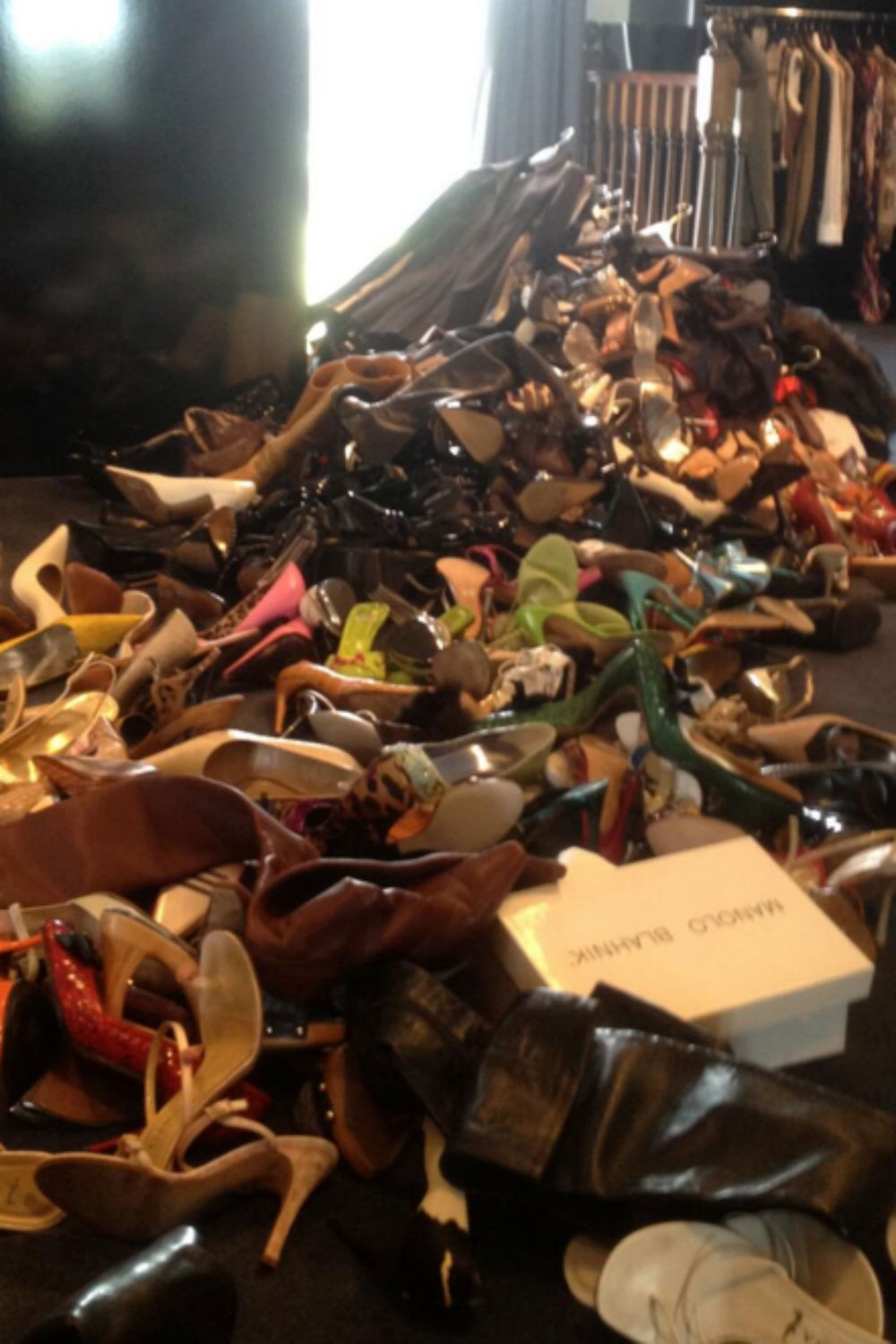 Victoria Beckham donates designer shoes to the British Red Cross Victoria Beckham donates designer shoes to the British Red Cross