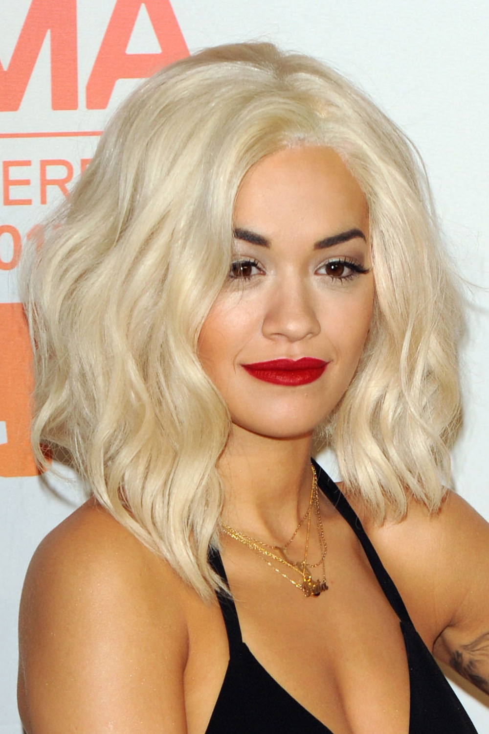 Rita Ora's mid-length hairstyle Rita Ora's mid-length hairstyle