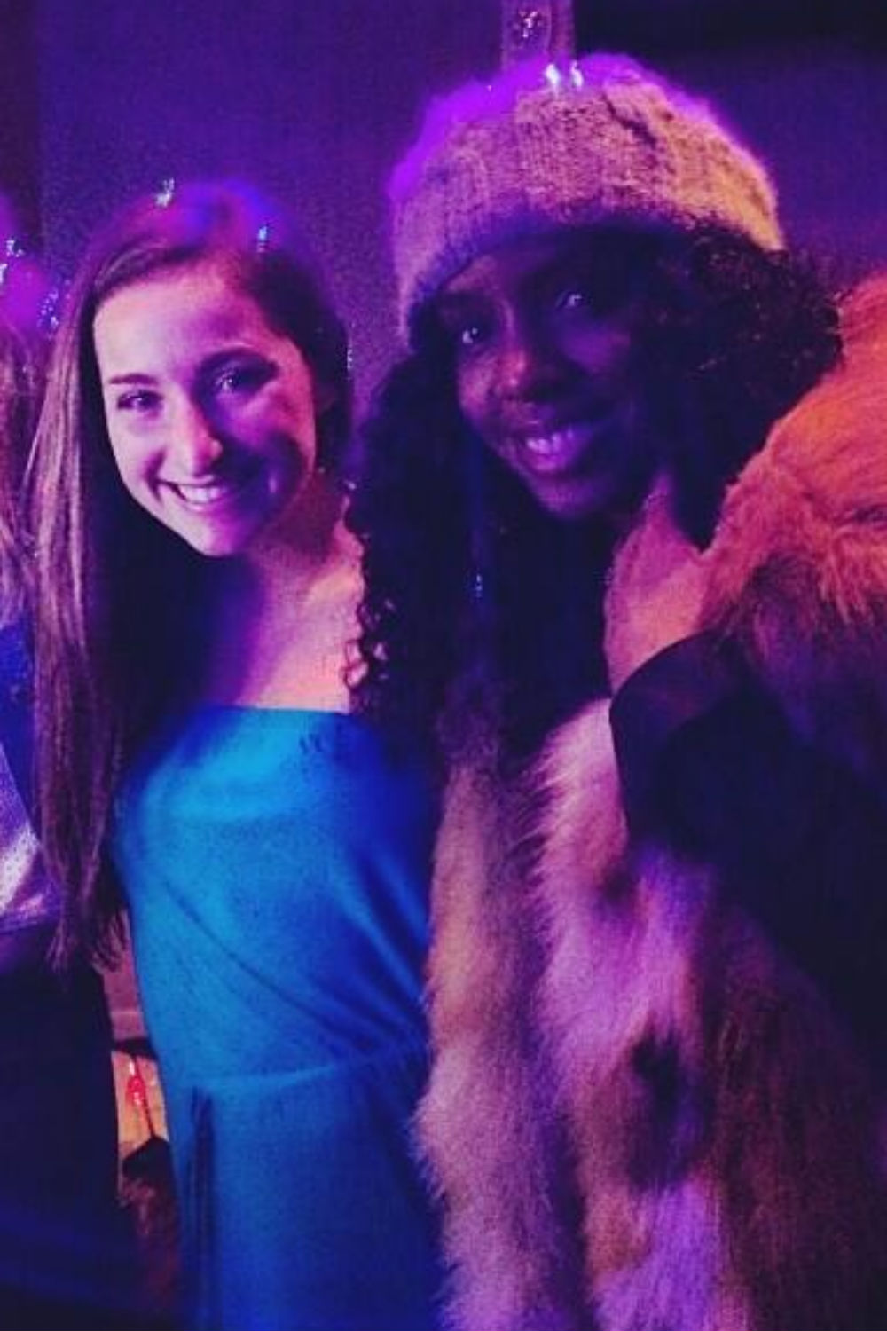 Kelly Rowland does karaoke with Beyoncé Kelly Rowland does karaoke with Beyoncé