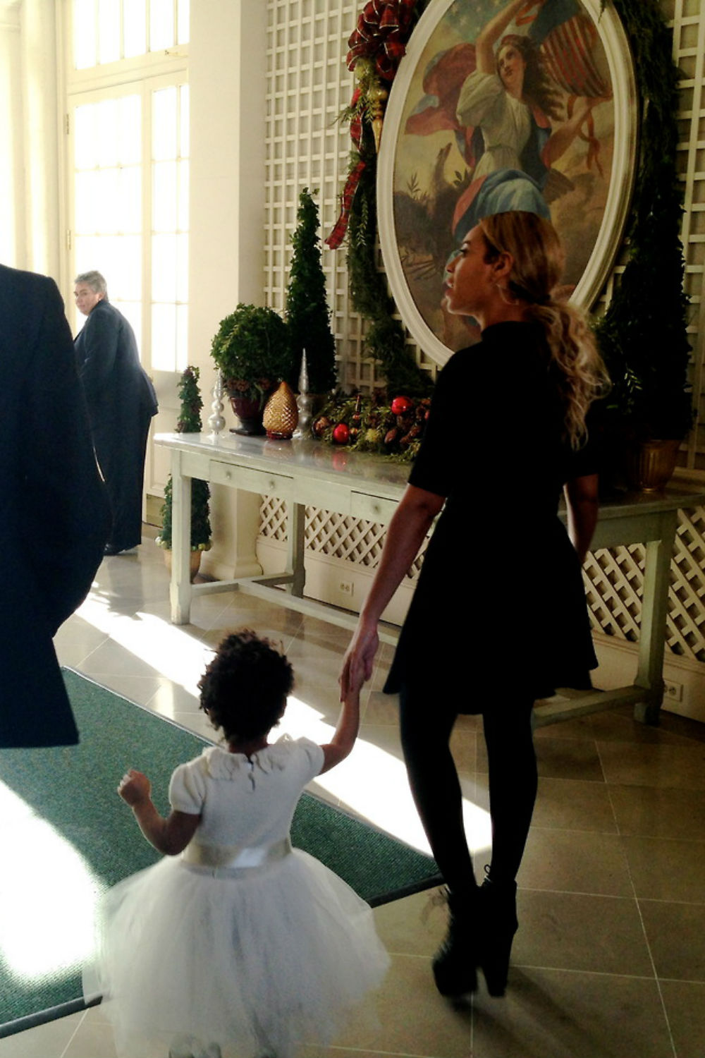 Beyoncé shares adorable family snaps from The White House Beyoncé shares adorable family snaps from The White House