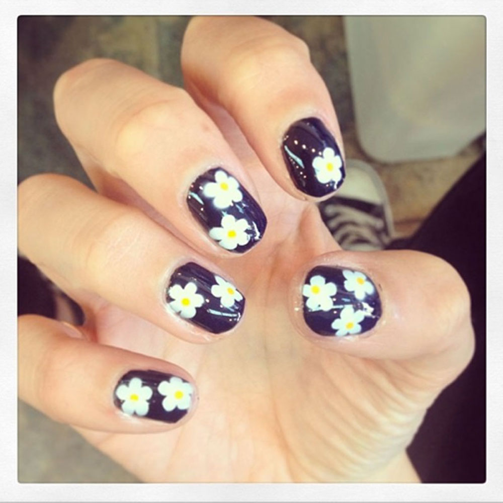 celebrity nail art thumb