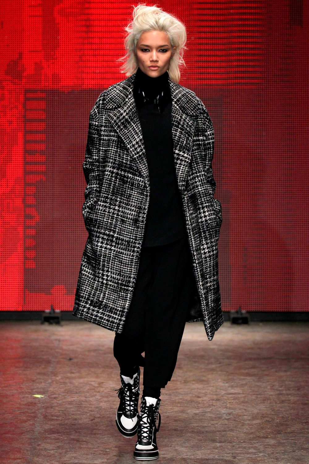 DKNY"s Autumn Winter collection at New York Fashion Week DKNY"s Autumn Winter collection at New York Fashion Week