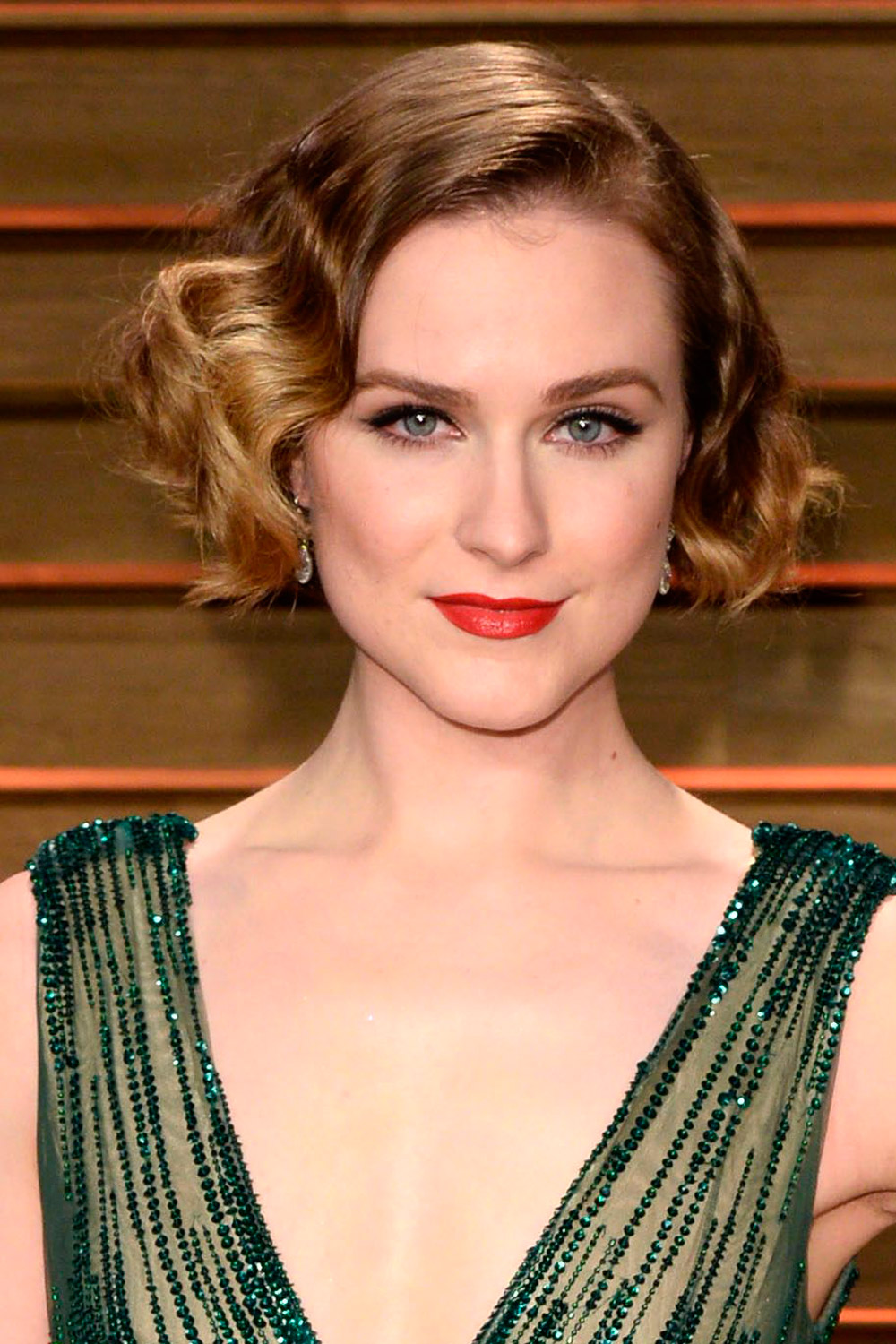 Evan Rachel Wood with a short hairstyle at the Vanity Fair Oscars Party in 2014 Evan Rachel Wood with a short hairstyle at the Vanity Fair Oscars Party in 2014