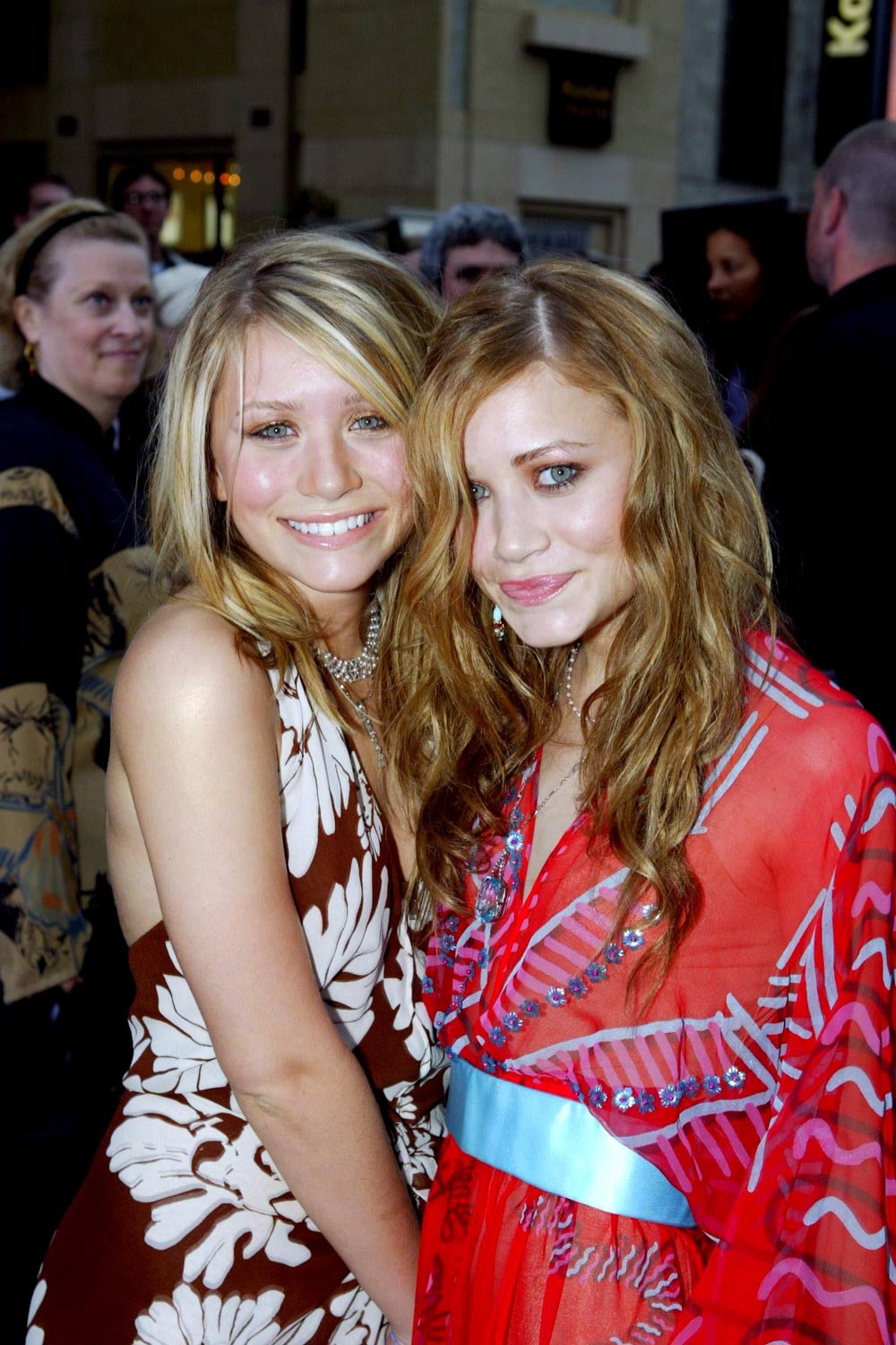 Mary-Kate and Ashley Olsen Mary-Kate and Ashley Olsen