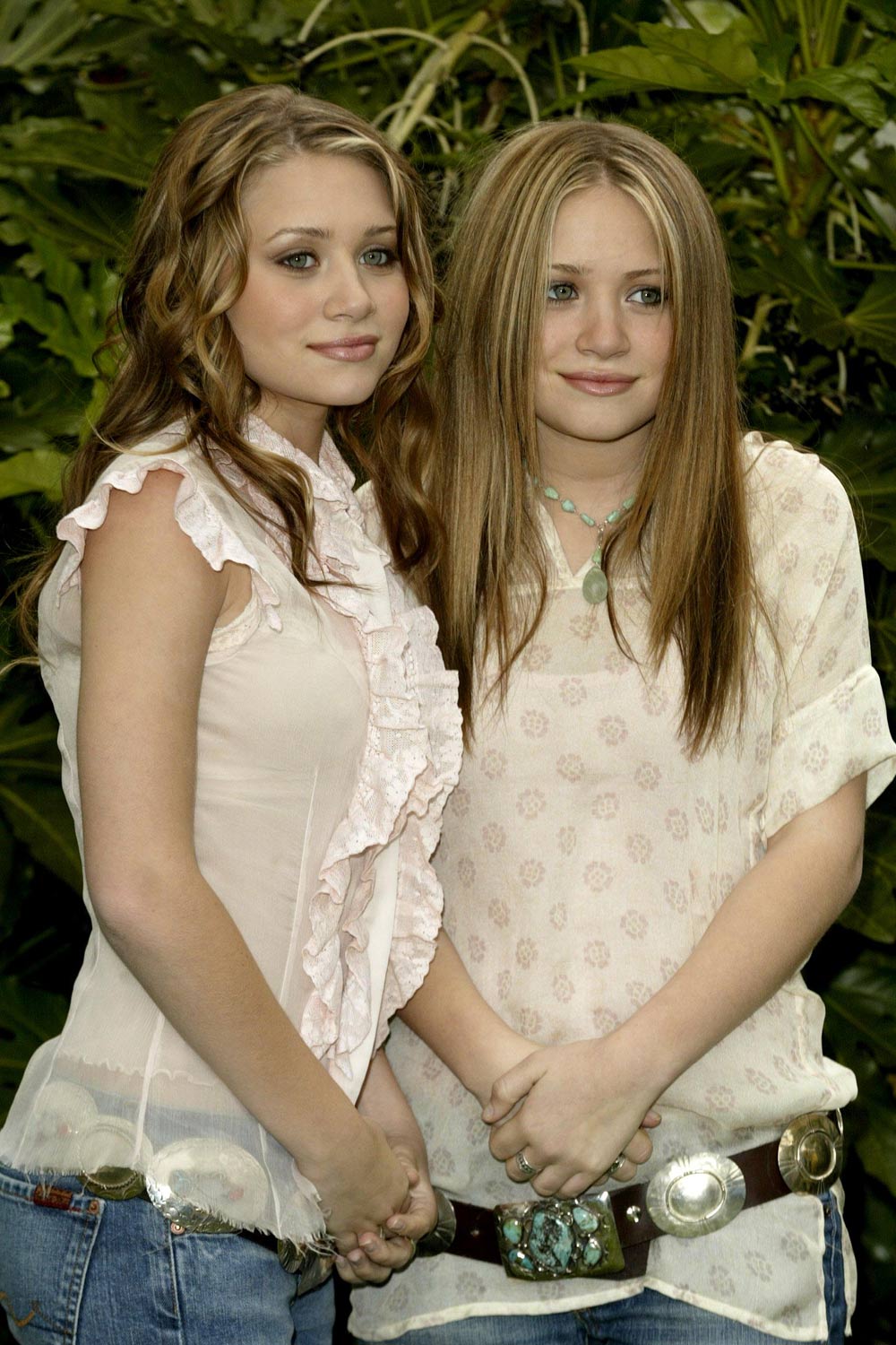 Mary-Kate and Ashley Olsen Mary-Kate and Ashley Olsen