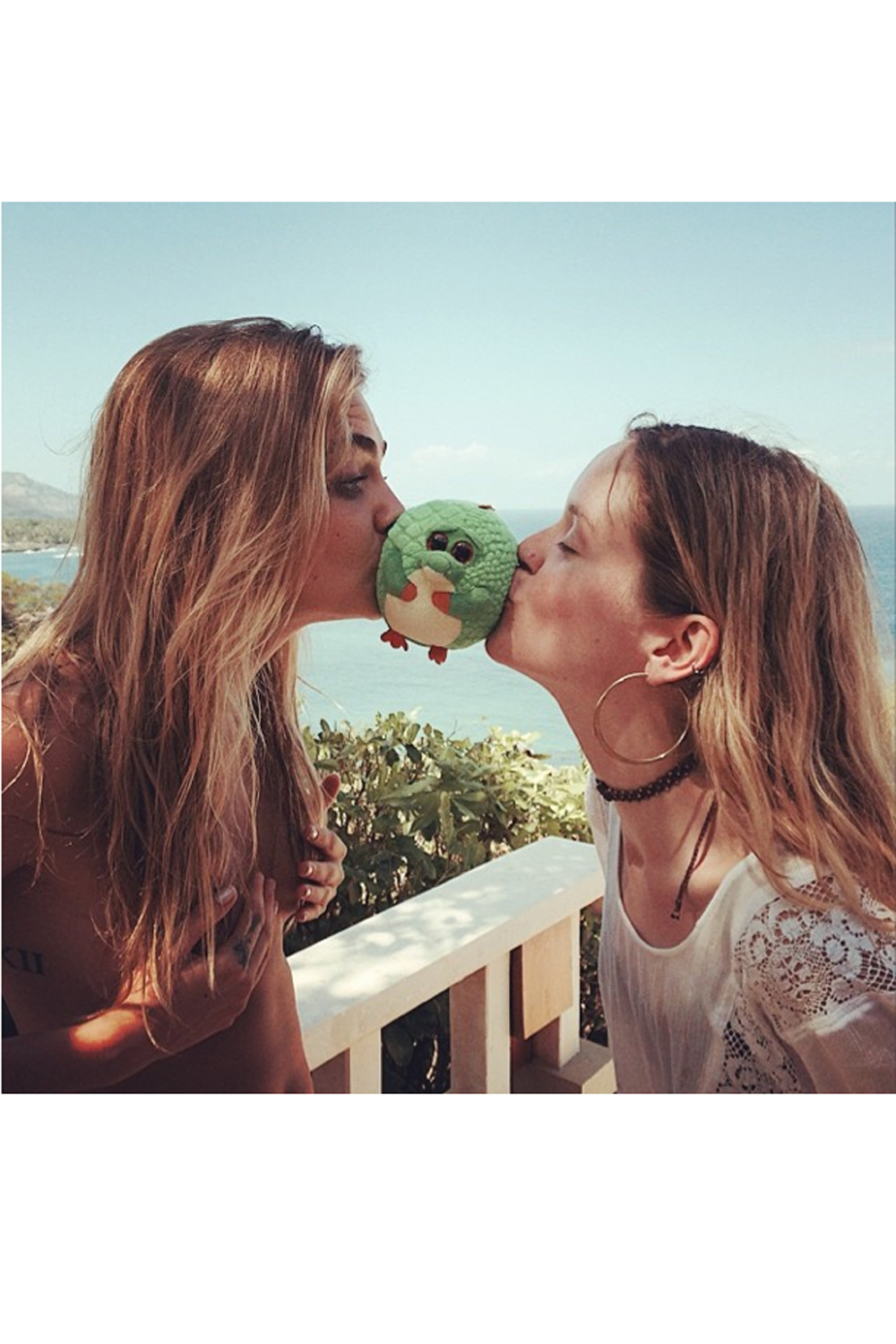 Cara Delevingne Bali Trip Cara Delevingne Bali Trip