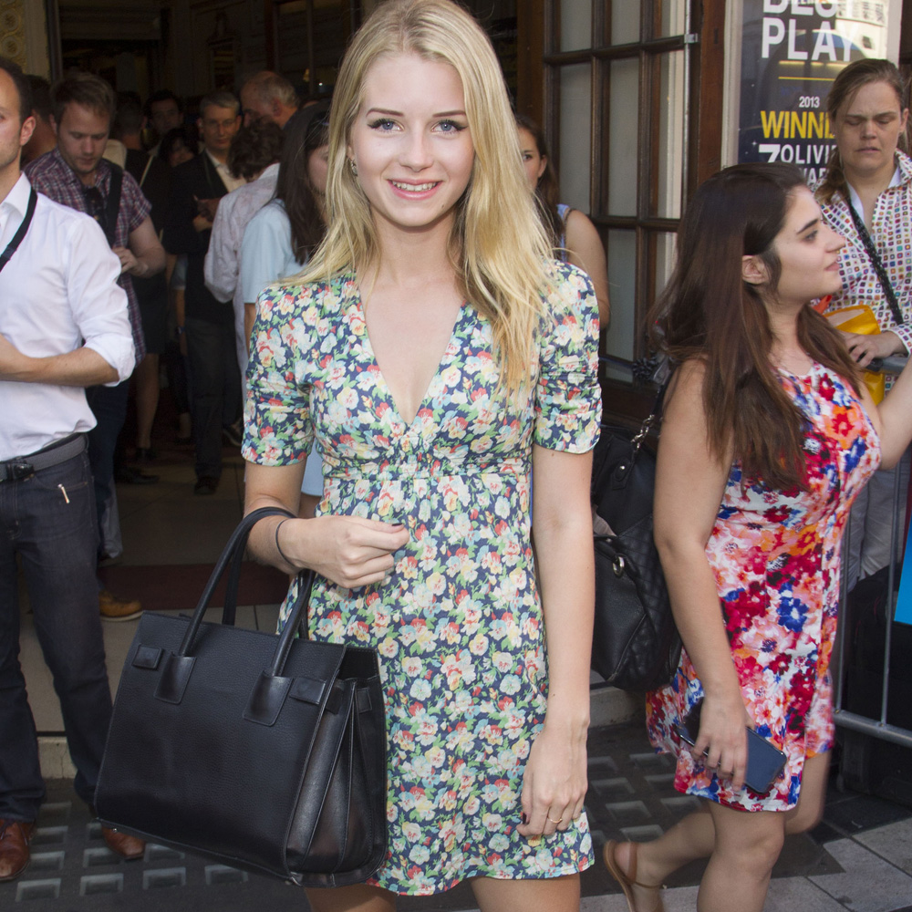 Looks Like Lottie Moss Has Been Raiding Her Big Sister’s Wardrobe And We LOVE It Looks Like Lottie Moss Has Been Raiding Her Big Sister’s Wardrobe And We LOVE It