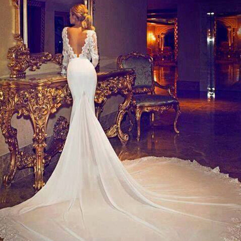 Twitter Thinks This Is Jennifer Aniston's Wedding Gown, But We're Not So Sure...