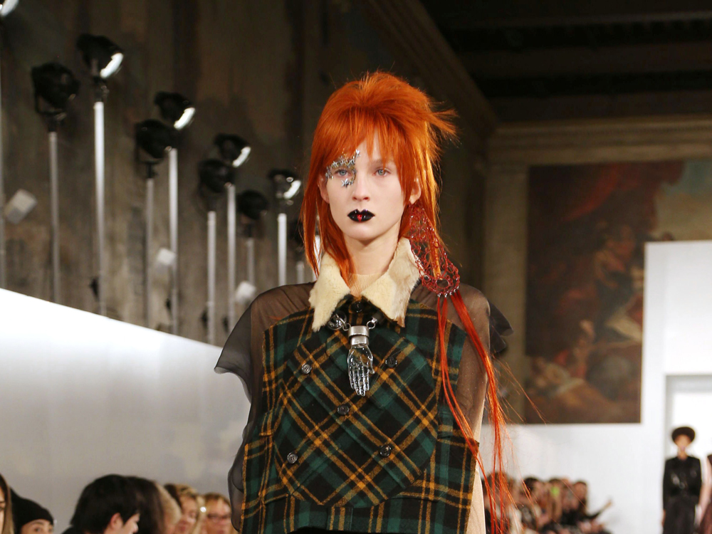 Maison Margiela Paid A Beautiful Homage To David Bowie At Paris Fashion Week