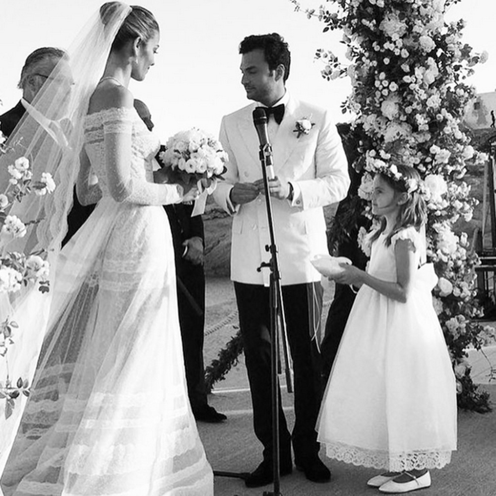 Inside Supermodel Isabeli Fontanas Stunning Beach Wedding 