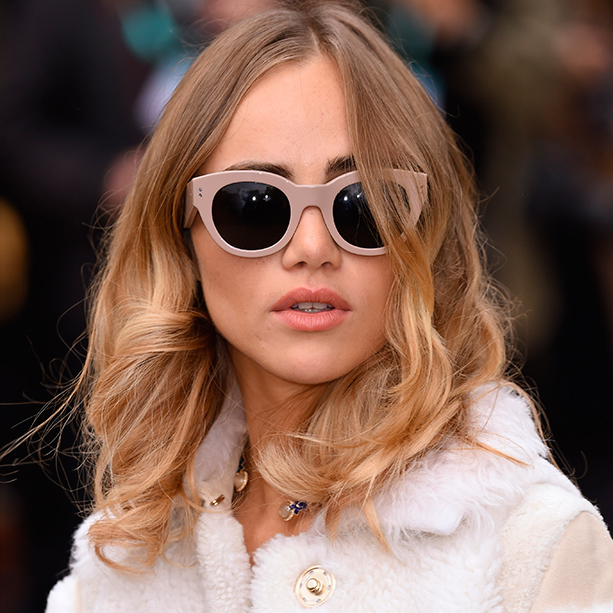 Suki Waterhouse teaches us how to dress to meet the ex